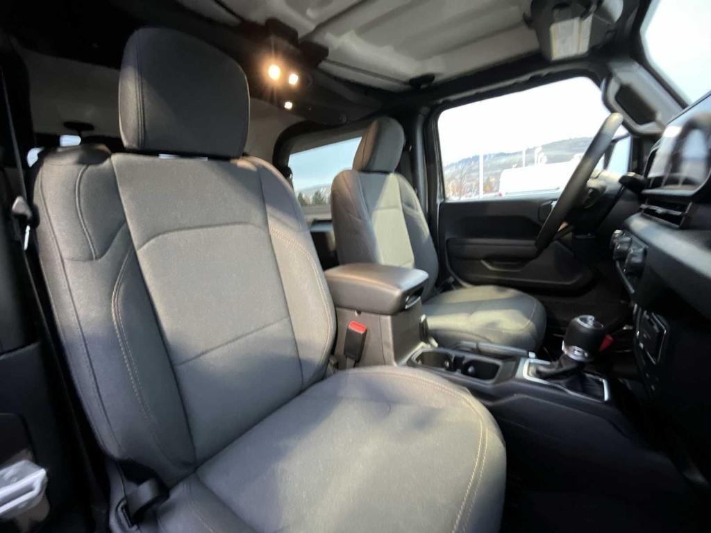 new 2026 Jeep Wrangler car, priced at $45,163