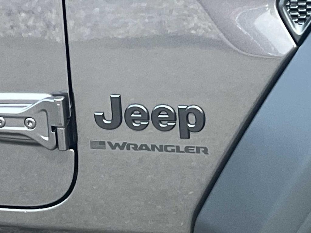 new 2026 Jeep Wrangler car, priced at $45,163