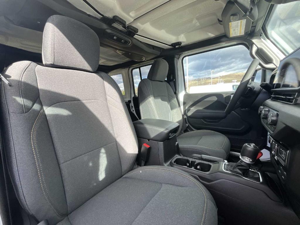 new 2026 Jeep Wrangler car, priced at $50,276