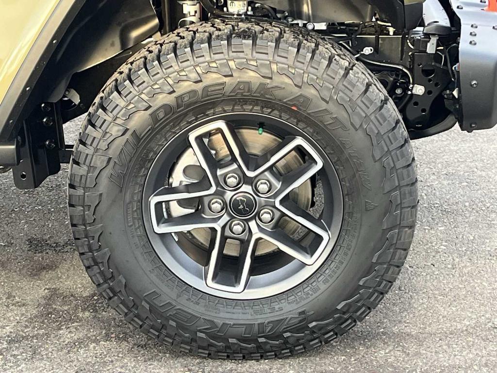 new 2026 Jeep Gladiator car, priced at $60,071