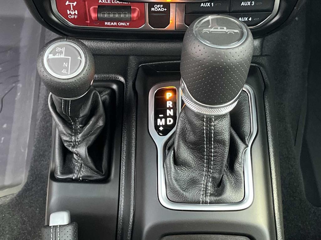 new 2026 Jeep Gladiator car, priced at $60,071