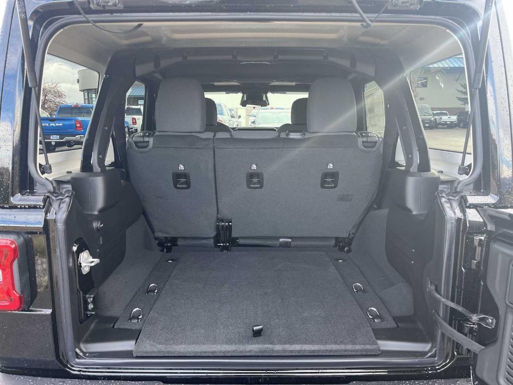 new 2026 Jeep Wrangler car, priced at $48,454