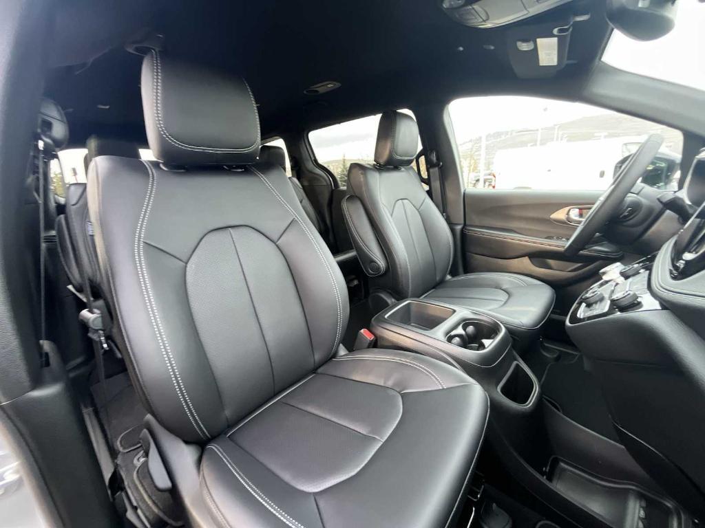 new 2026 Chrysler Pacifica car, priced at $50,005