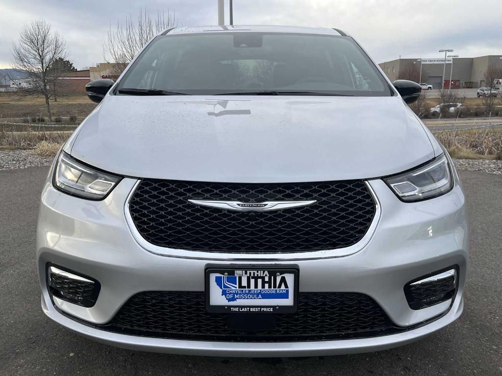 new 2026 Chrysler Pacifica car, priced at $50,005