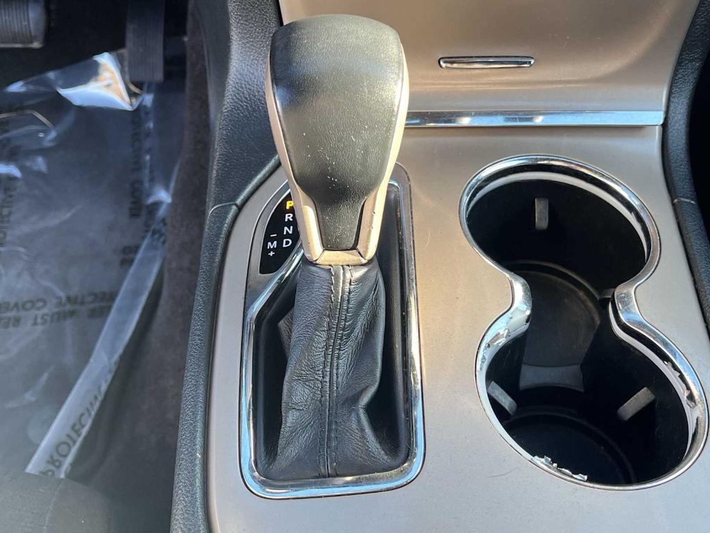 used 2016 Jeep Grand Cherokee car, priced at $14,744