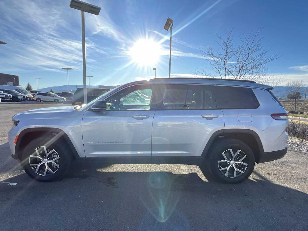 used 2024 Jeep Grand Cherokee L car, priced at $35,213