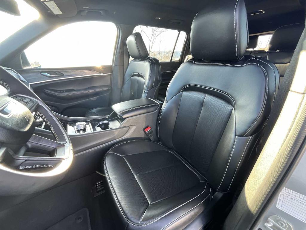 used 2024 Jeep Grand Cherokee L car, priced at $35,213