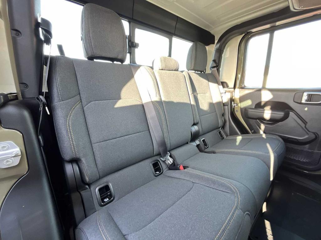 new 2026 Jeep Gladiator car, priced at $46,410