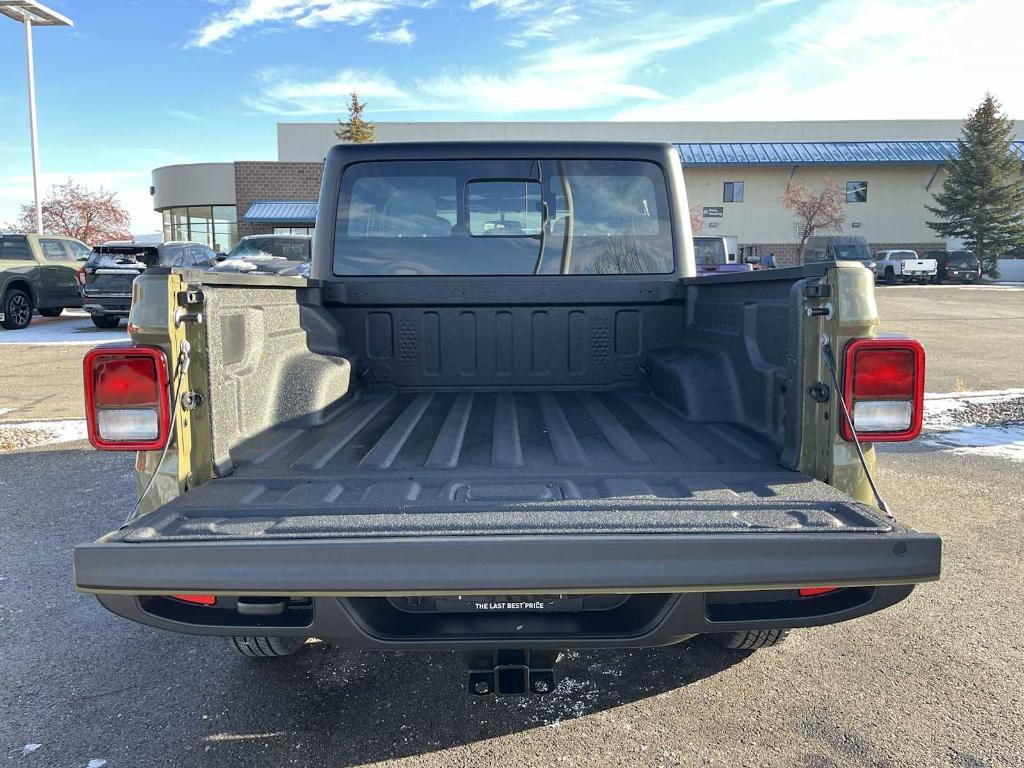 new 2026 Jeep Gladiator car, priced at $46,410