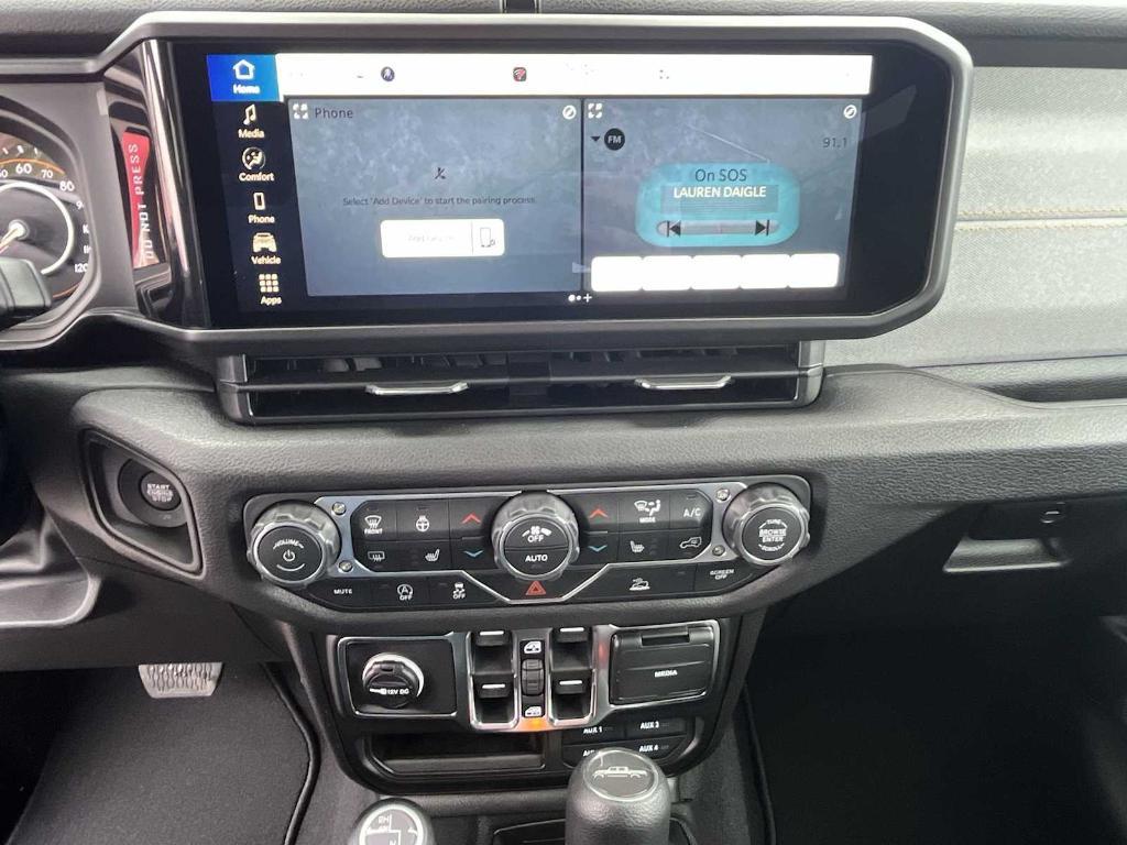 new 2026 Jeep Gladiator car, priced at $51,515