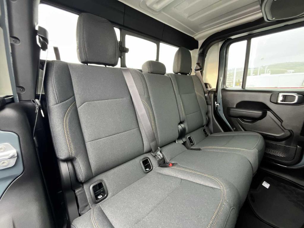 new 2026 Jeep Gladiator car, priced at $51,515