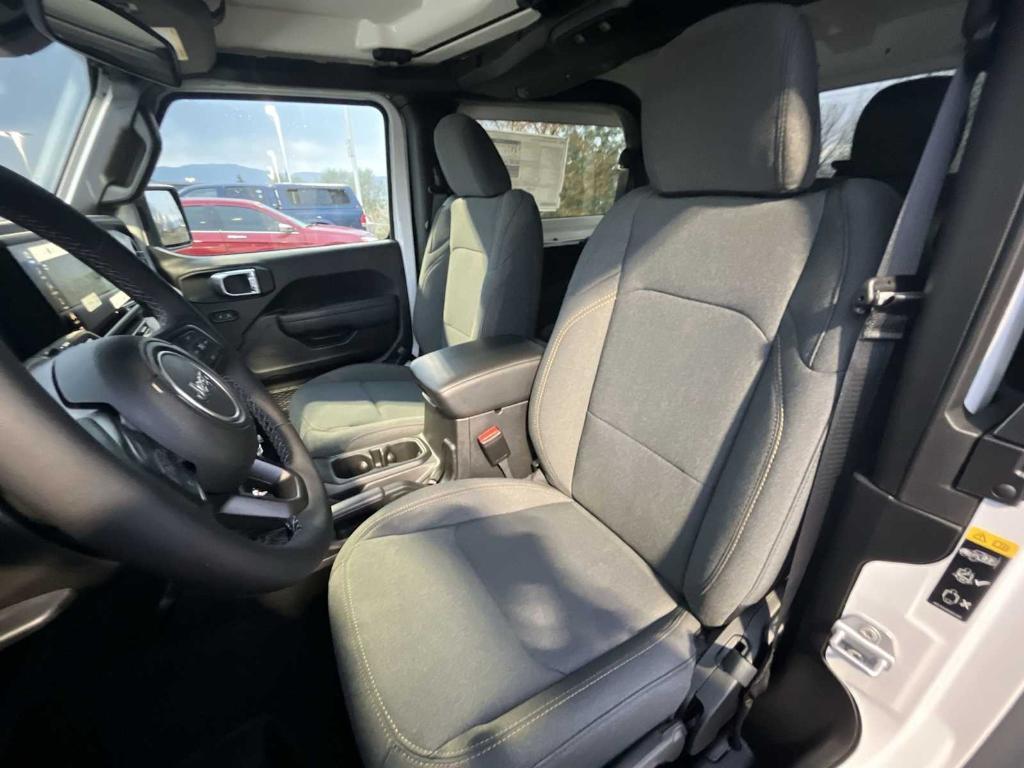 new 2026 Jeep Wrangler car, priced at $47,062