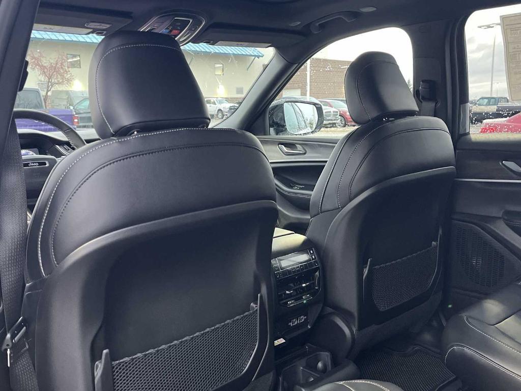 new 2025 Jeep Grand Cherokee L car, priced at $51,819