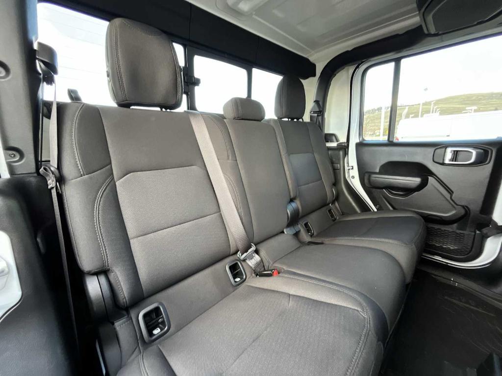 used 2023 Jeep Gladiator car, priced at $32,772