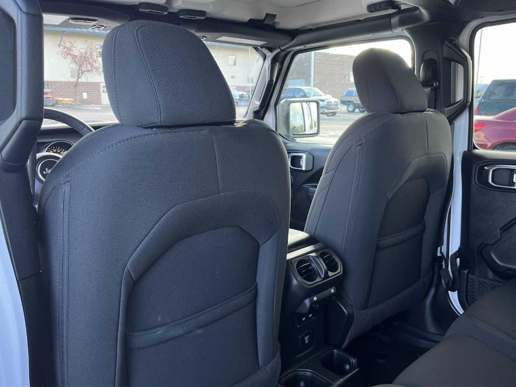 used 2023 Jeep Gladiator car, priced at $32,772