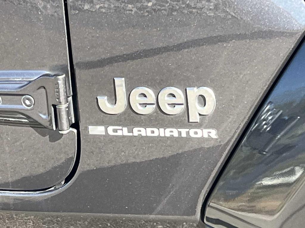 used 2023 Jeep Gladiator car, priced at $30,021