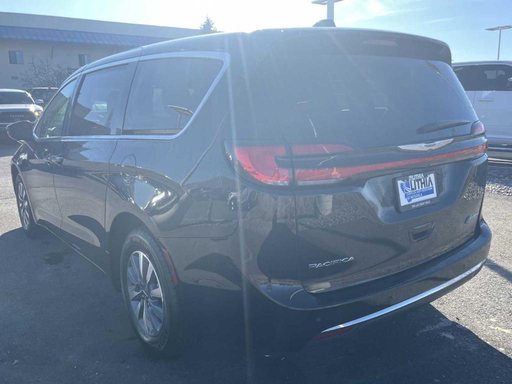 used 2023 Chrysler Pacifica Hybrid car, priced at $23,544
