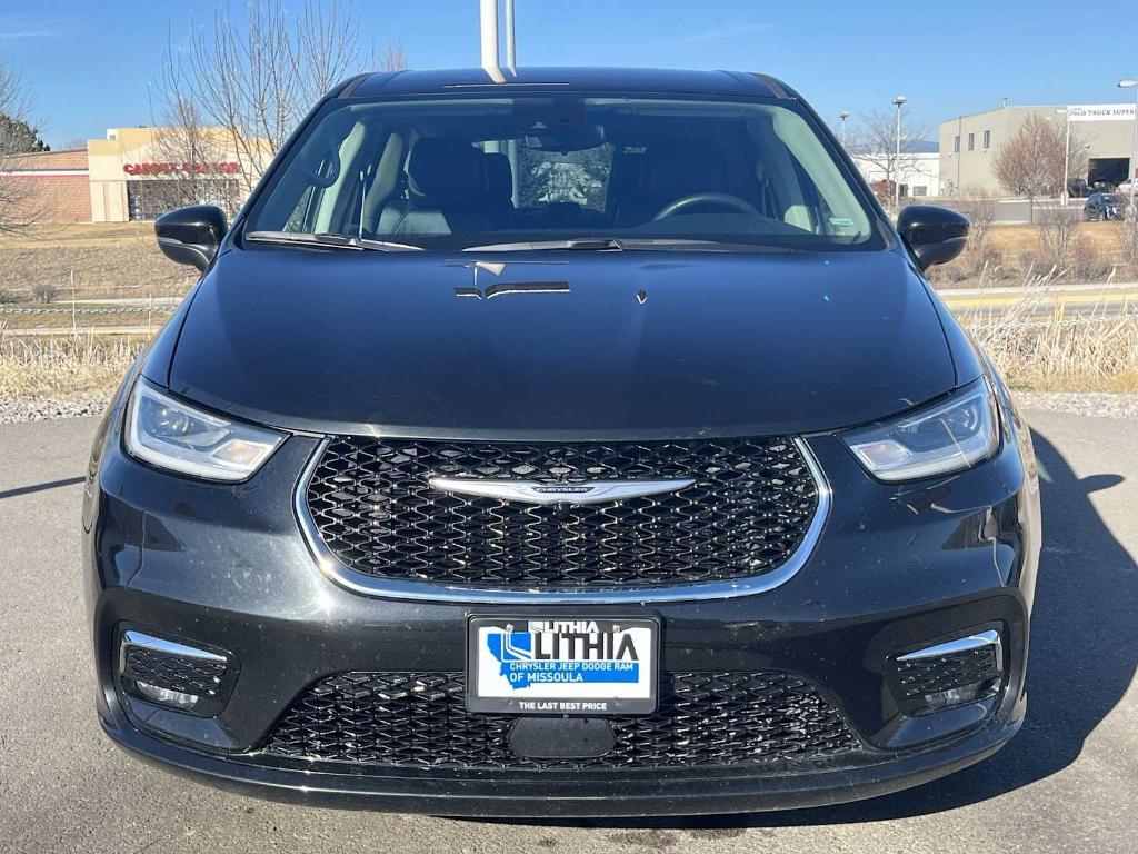 used 2023 Chrysler Pacifica Hybrid car, priced at $23,544