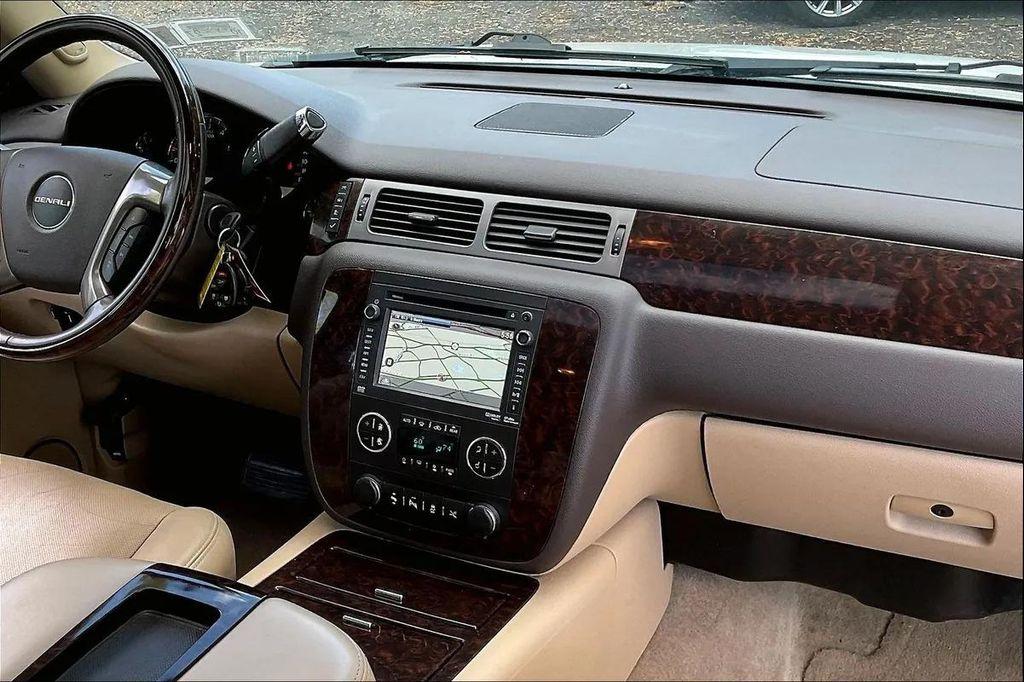 used 2014 GMC Yukon car, priced at $14,995