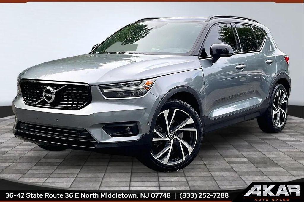 used 2019 Volvo XC40 car, priced at $17,495