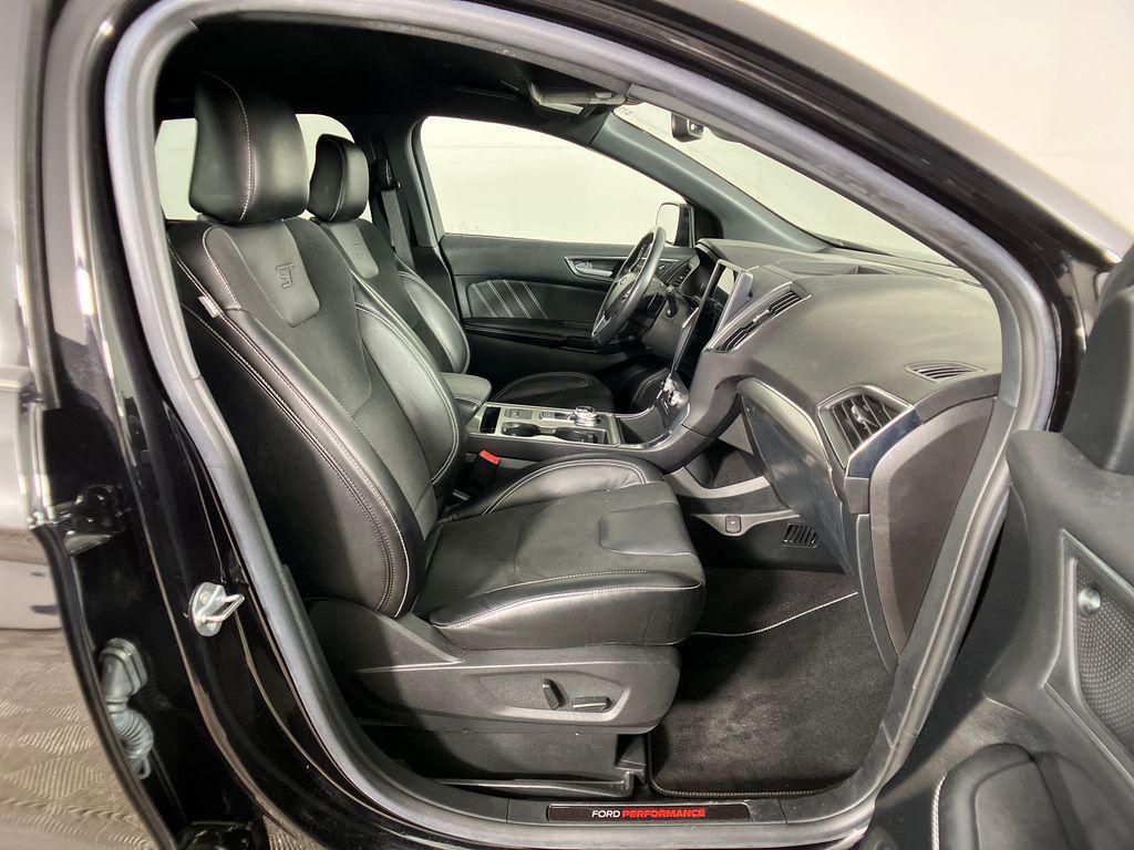 used 2023 Ford Edge car, priced at $28,000