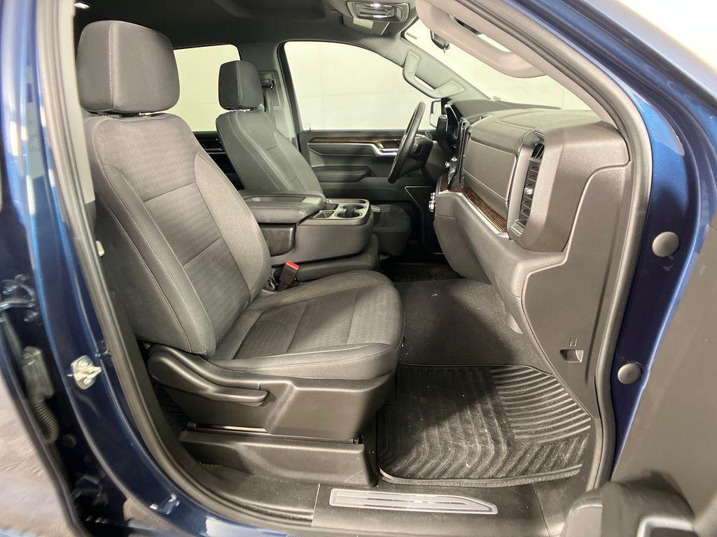 used 2022 GMC Sierra 1500 car, priced at $29,900