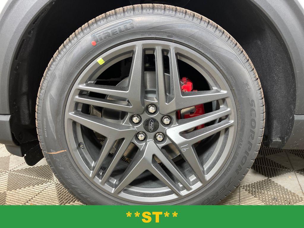 new 2026 Ford Explorer car, priced at $51,907