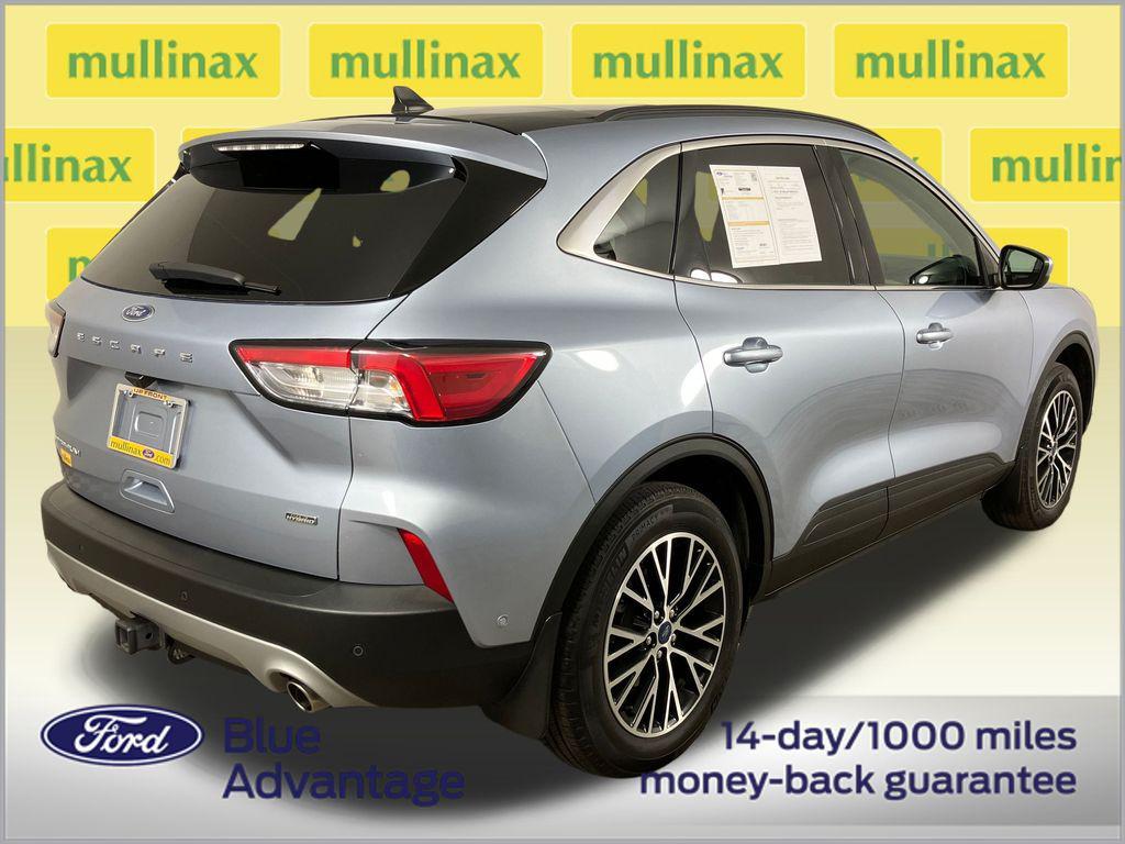 used 2022 Ford Escape car, priced at $25,900