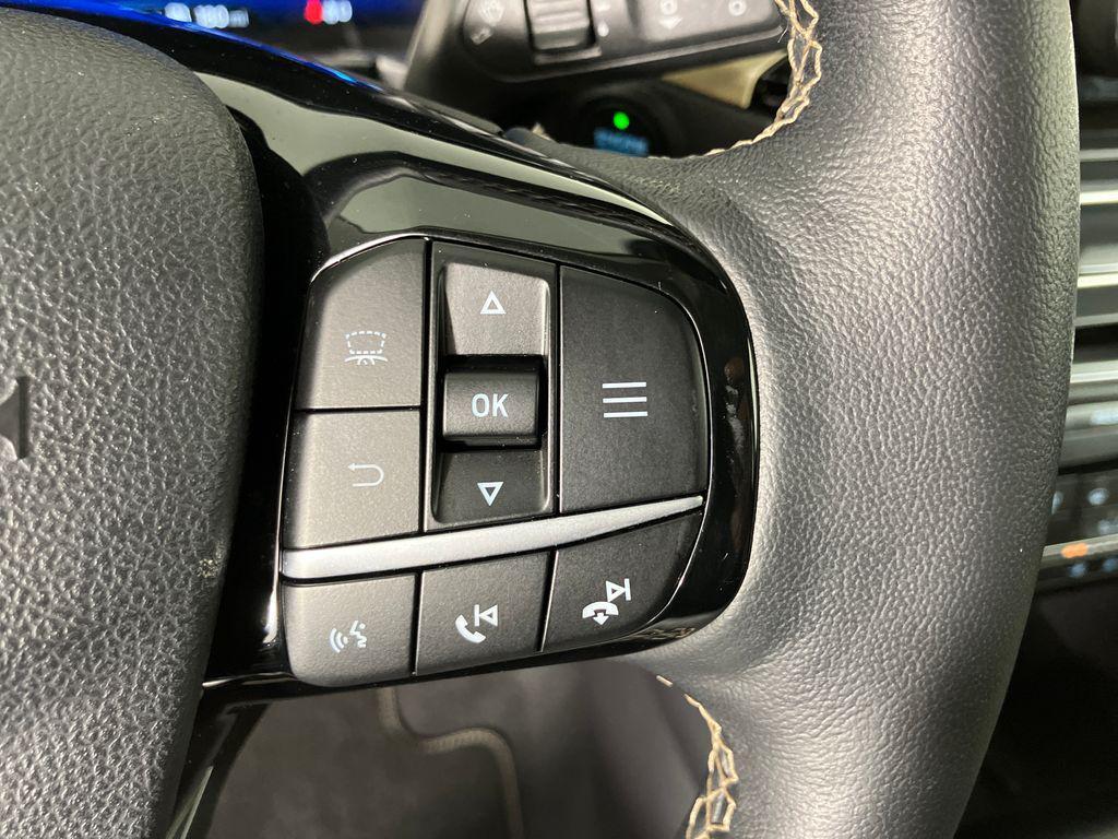 used 2022 Ford Escape car, priced at $25,900