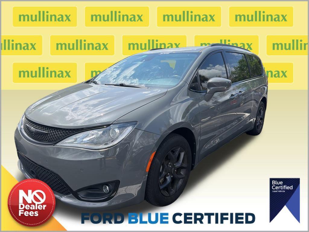 used 2020 Chrysler Pacifica car, priced at $19,901
