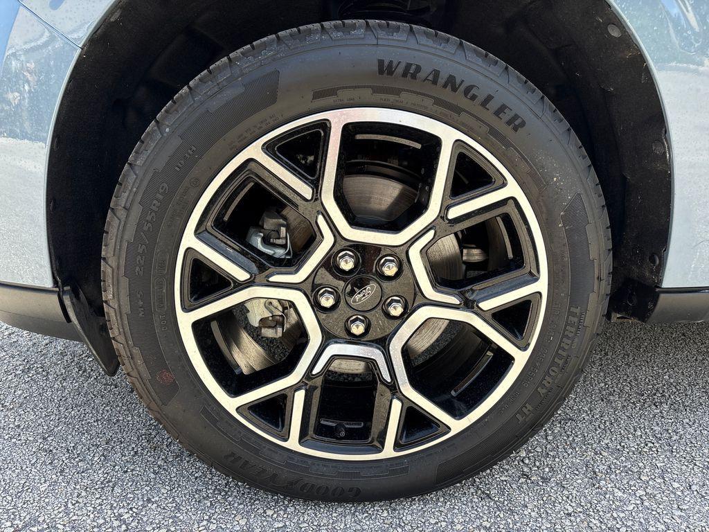 used 2025 Ford Maverick car, priced at $34,500