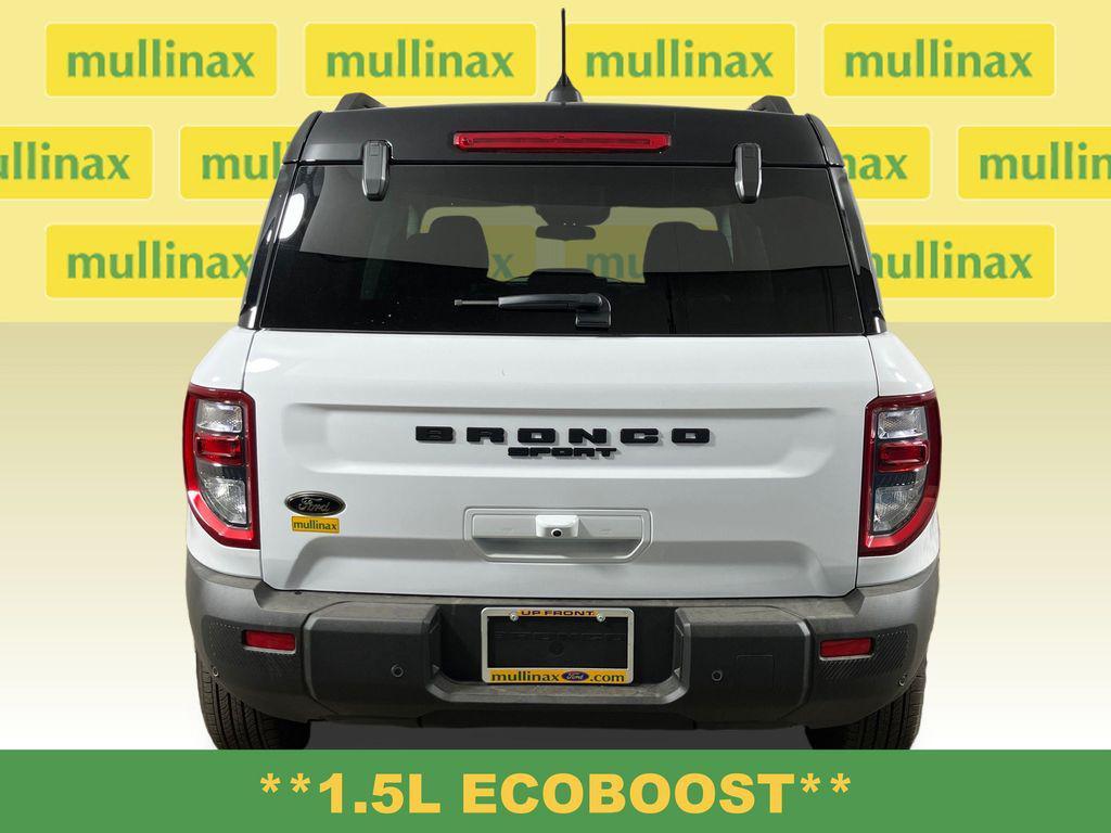 new 2025 Ford Bronco Sport car, priced at $33,992