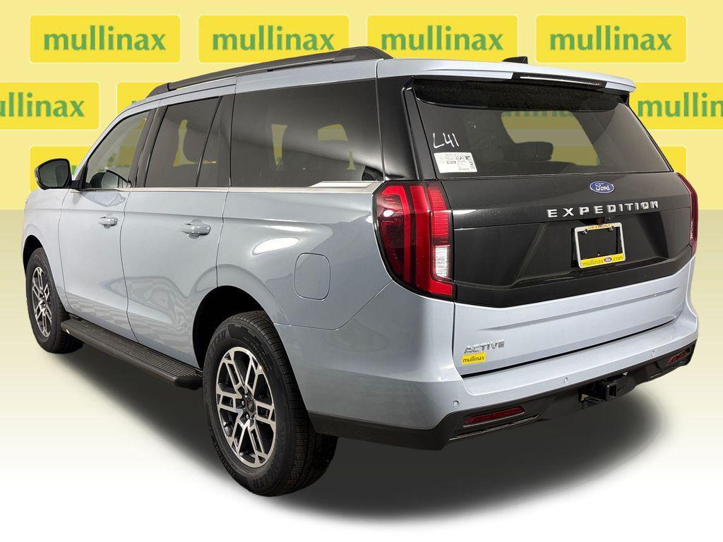 new 2026 Ford Expedition car, priced at $68,939