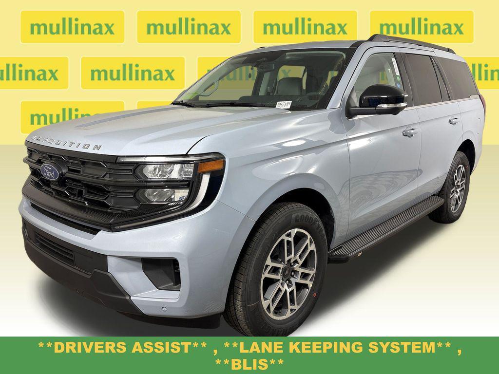 new 2026 Ford Expedition car, priced at $64,818