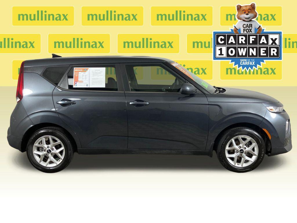 used 2022 Kia Soul car, priced at $6,500