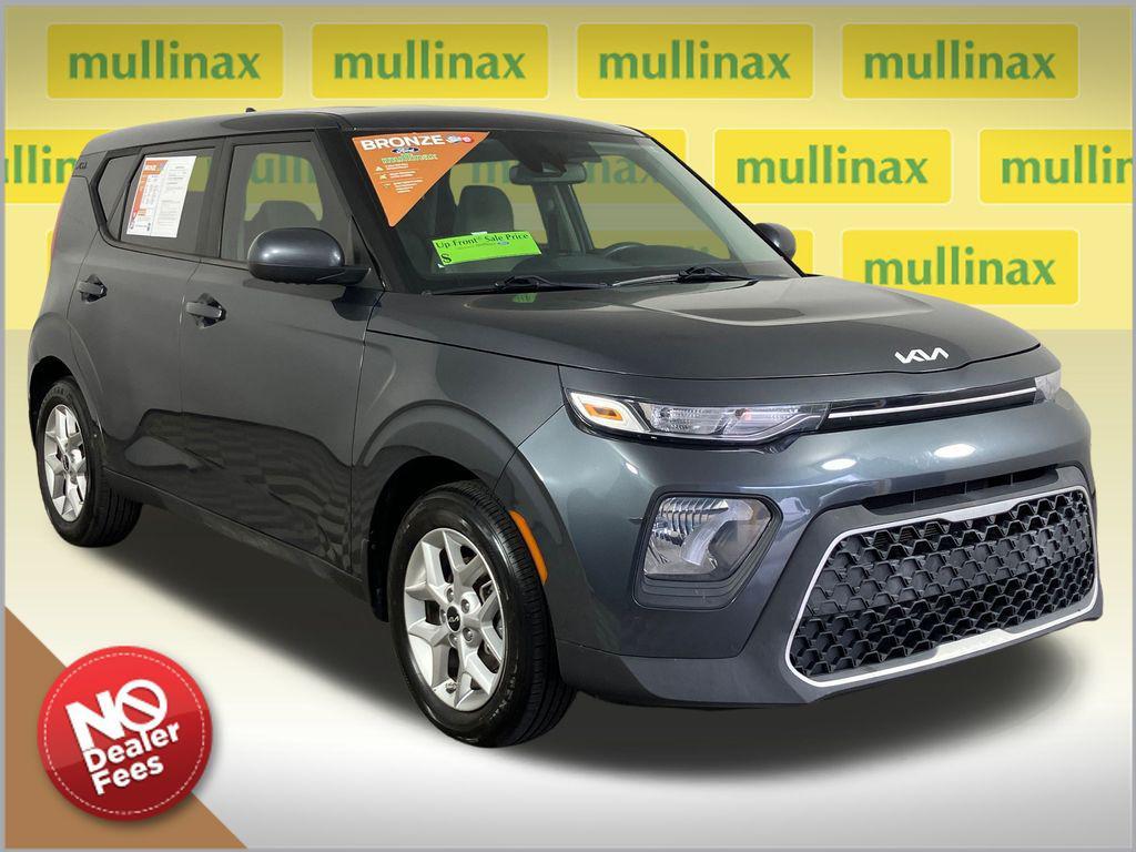 used 2022 Kia Soul car, priced at $6,500