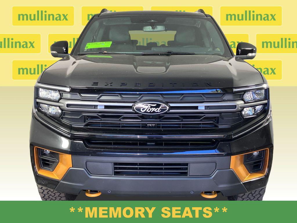 new 2026 Ford Expedition car, priced at $80,929