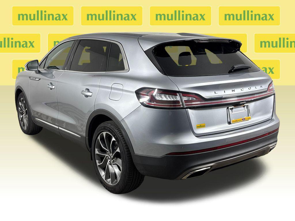 used 2022 Lincoln Nautilus car, priced at $31,500