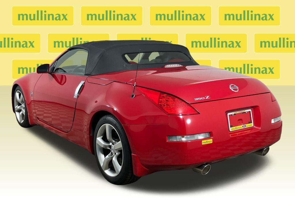 used 2006 Nissan 350Z car, priced at $14,000