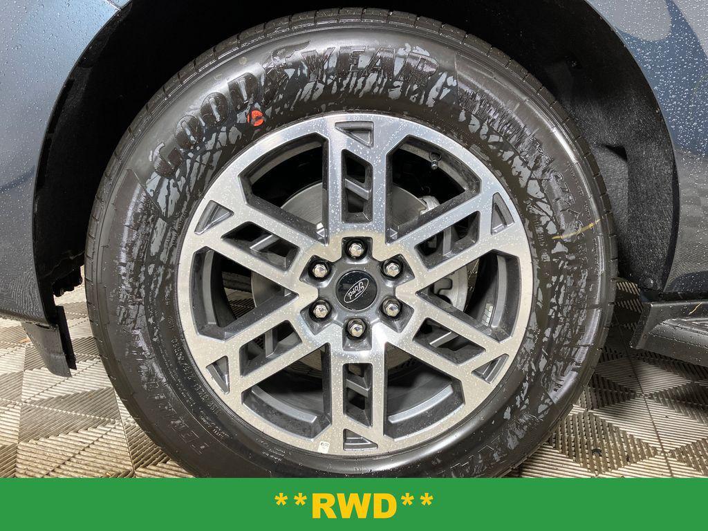 new 2025 Ford Expedition car, priced at $66,541