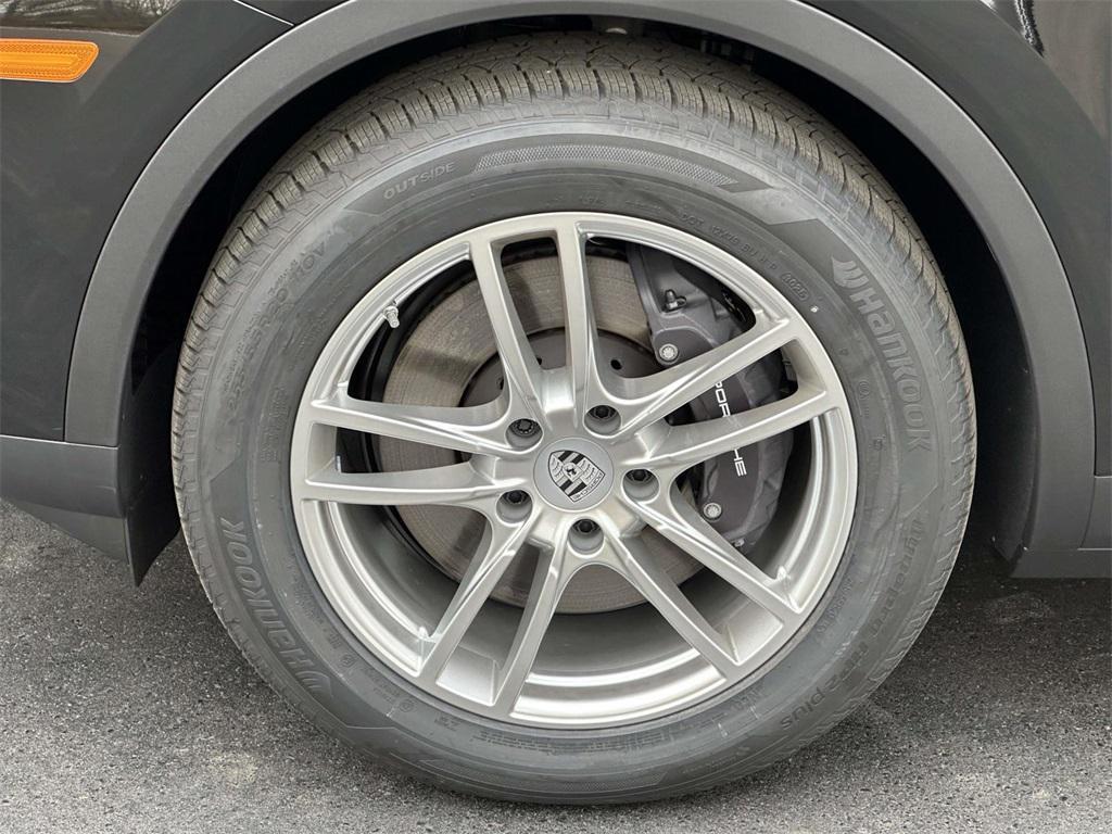 new 2026 Porsche Cayenne car, priced at $113,750