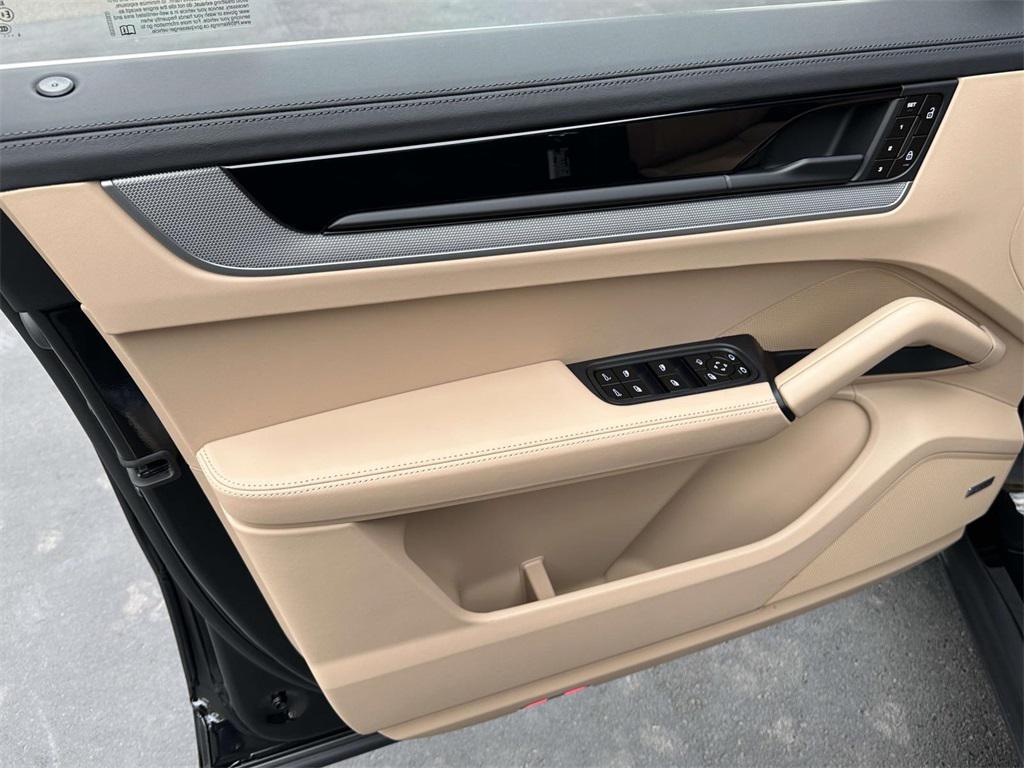 new 2026 Porsche Cayenne car, priced at $113,750