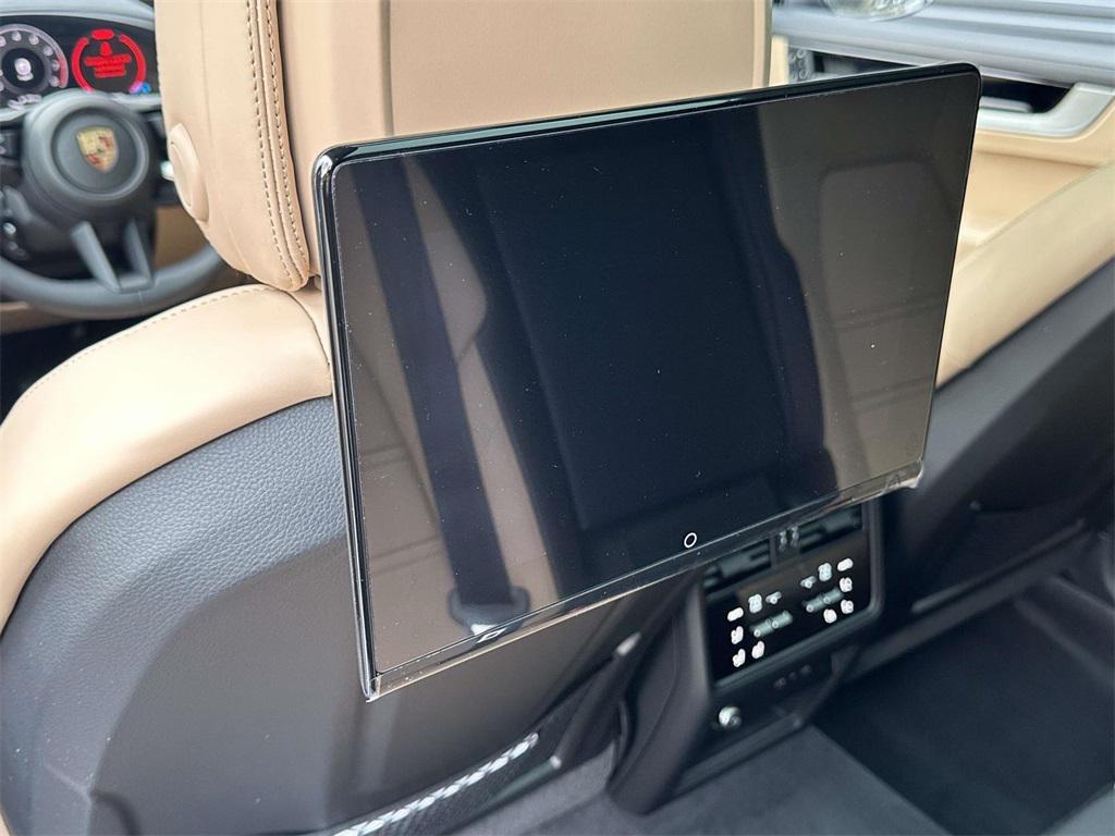 new 2026 Porsche Cayenne car, priced at $113,750