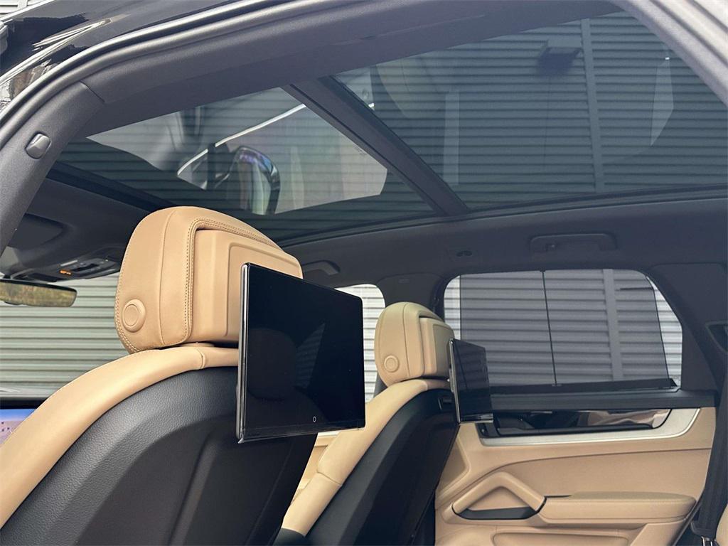 new 2026 Porsche Cayenne car, priced at $113,750