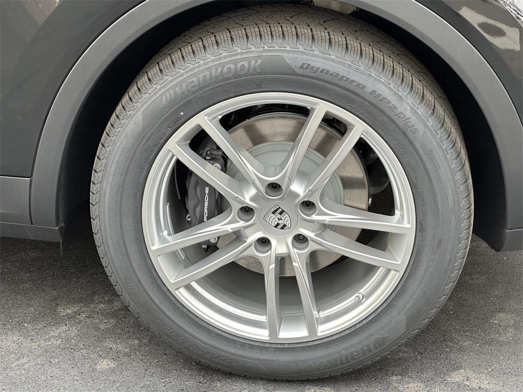 new 2026 Porsche Cayenne car, priced at $113,750