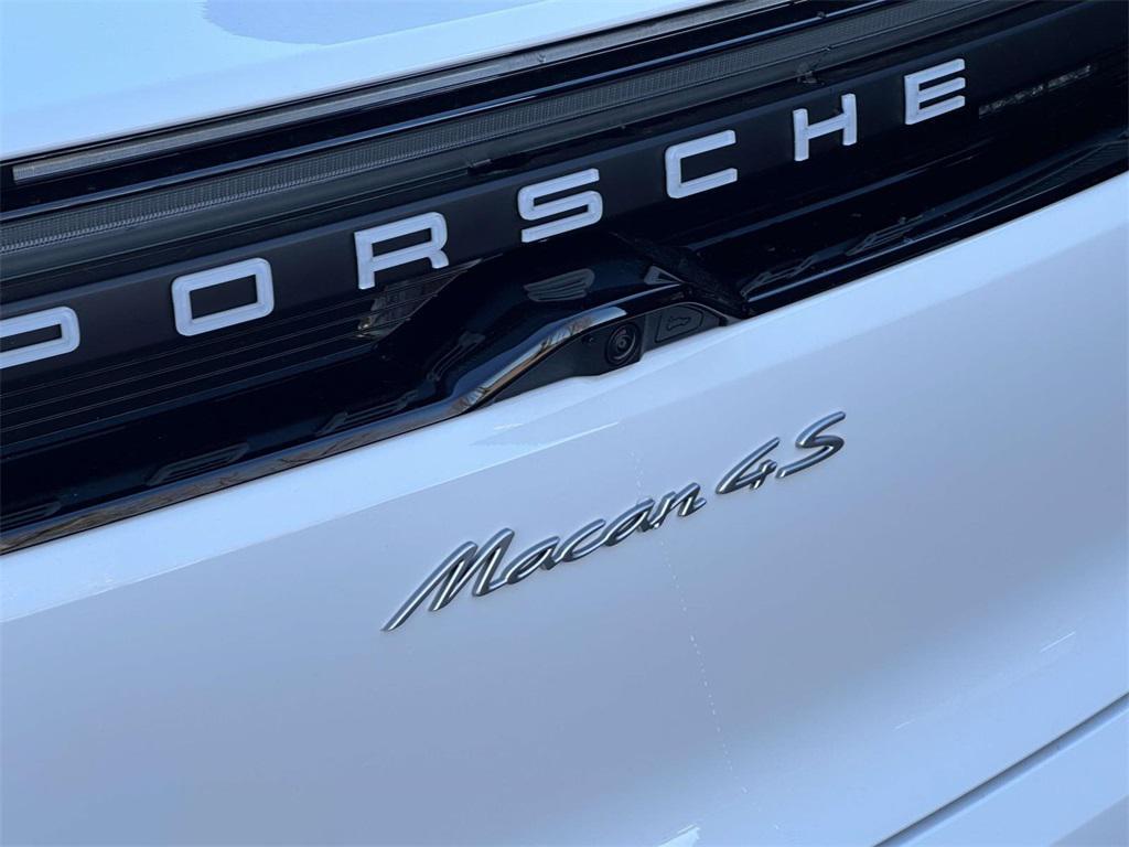 new 2025 Porsche Macan car, priced at $86,281