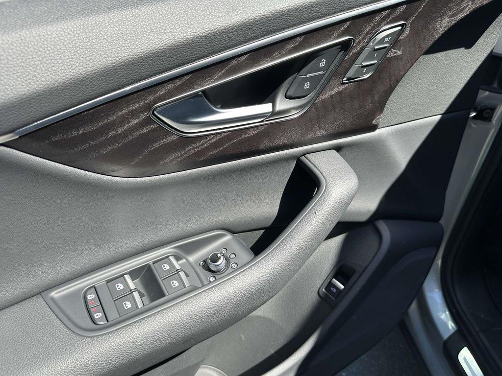 used 2023 Audi Q7 car, priced at $39,900