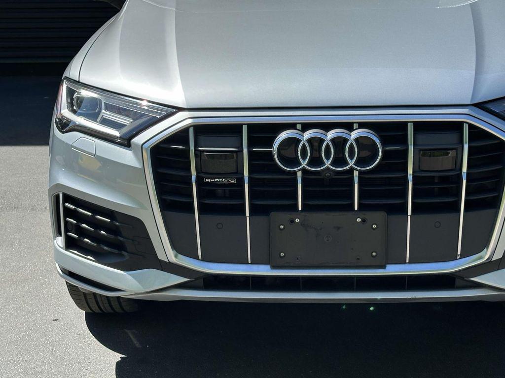 used 2023 Audi Q7 car, priced at $39,900