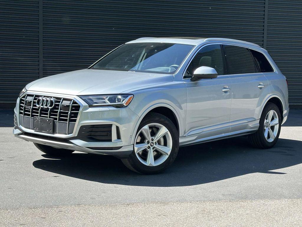used 2023 Audi Q7 car, priced at $39,900