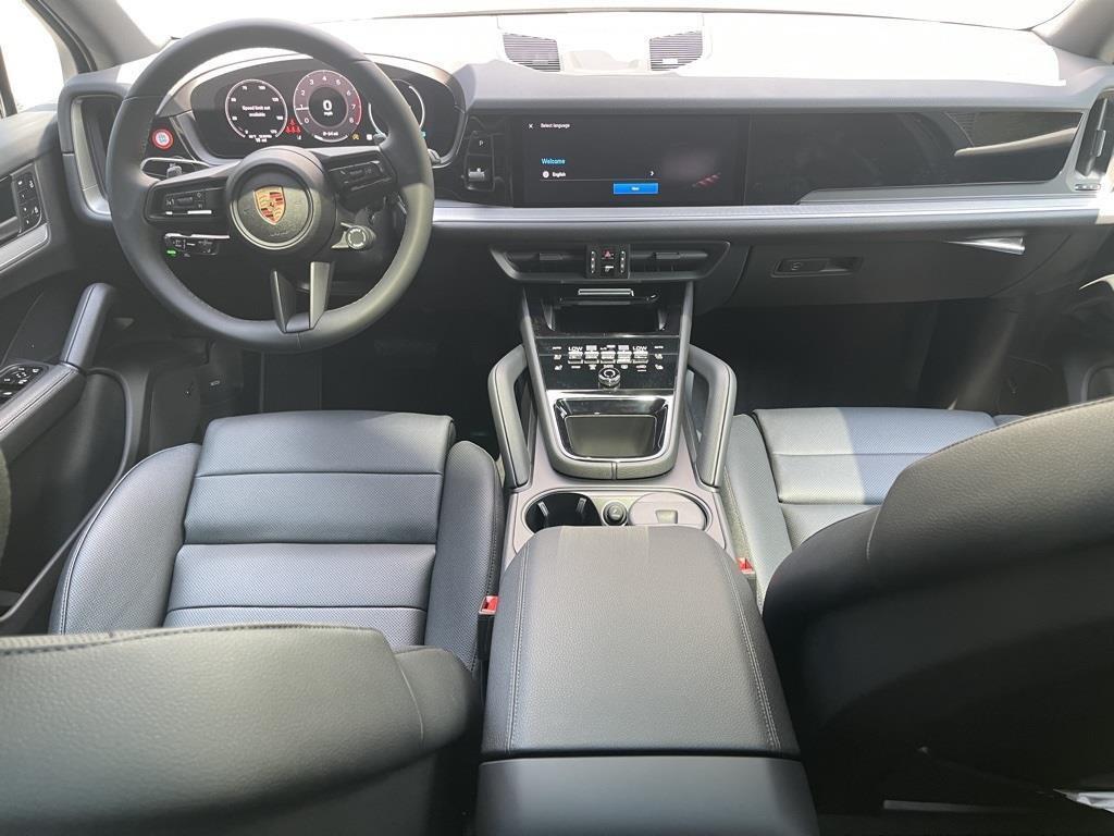 new 2025 Porsche Cayenne car, priced at $108,035